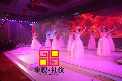 供应郑州圣诞元旦晚会企业年会晚会策划特色舞蹈演出图片